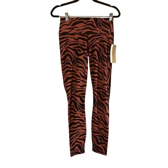 Fabletics Orange And Black Tiger Stripe High‎ Waist 7/8 Leggings Size Small - Picture 1 of 7